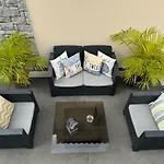 Alforra 1-t2-centro-praias-levadas Holiday home