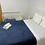 Alforra 1-t2-centro-praias-levadas Holiday home Camara de Lobos