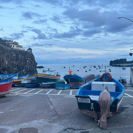 Alforra 1-t2-centro-praias-levadas Tatil Evi *