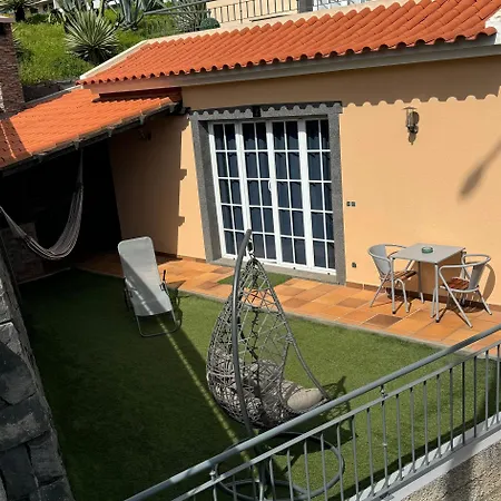 Alforra 1-t2-centro-praias-levadas * Camara de Lobos
