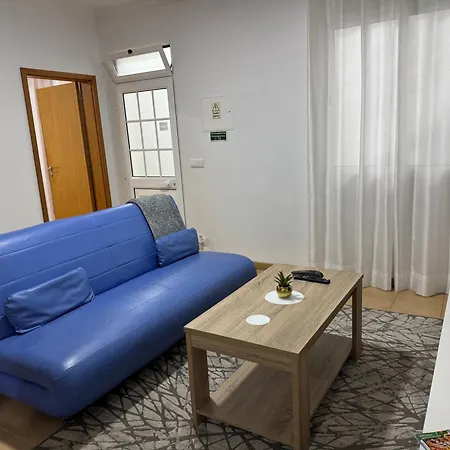 Alforra 1-t2-centro-praias-levadas Camara de Lobos