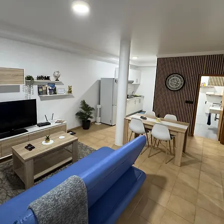 Holiday home Alforra 1-t2-centro-praias-levadas Camara de Lobos