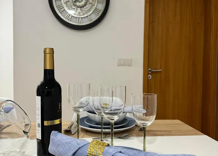 Alforra 1-t2-centro-praias-levadas * Câmara de Lobos