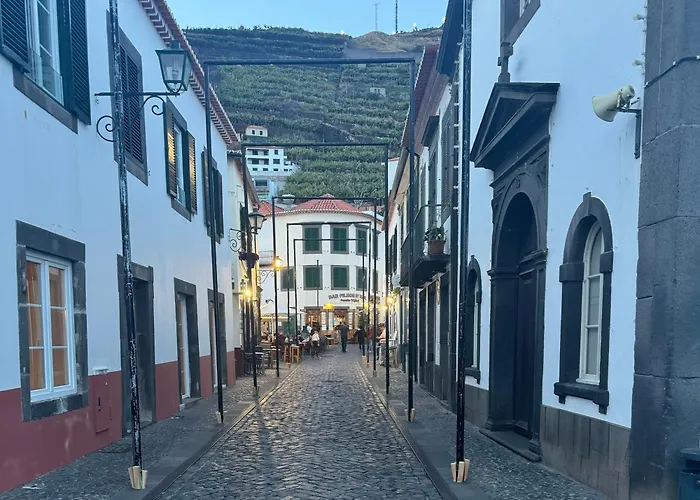 Hébergement de vacances Alforra 1-t2-centro-praias-levadas Câmara de Lobos
