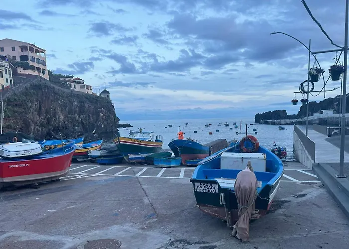 Alforra 1-t2-centro-praias-levadas Hébergement de vacances *