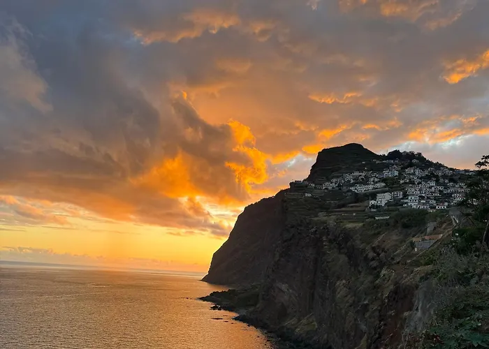 Alforra 1-t2-centro-praias-levadas * Câmara de Lobos