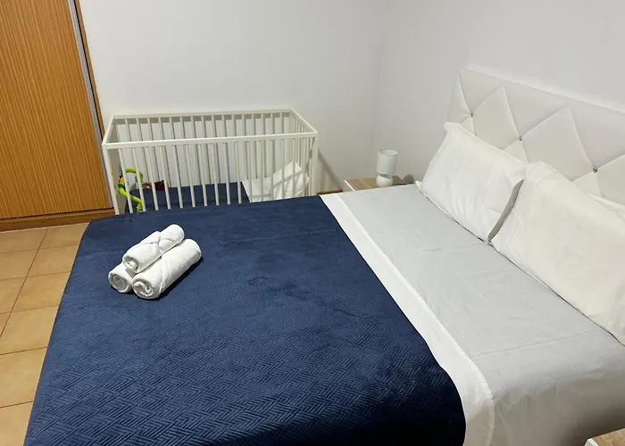 Alforra 1-t2-centro-praias-levadas Hébergement de vacances Câmara de Lobos