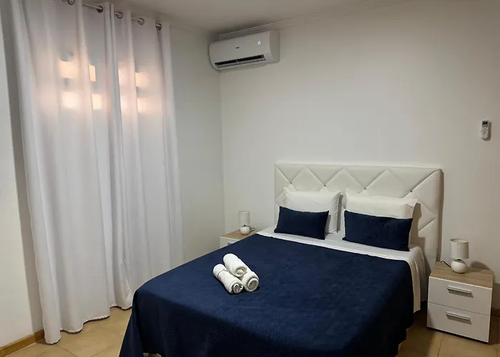 Hébergement de vacances Alforra 1-t2-centro-praias-levadas Câmara de Lobos