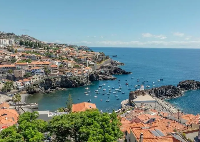 Alforra 1-t2-centro-praias-levadas * Câmara de Lobos